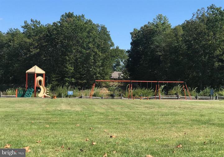 650 Aspen Road, Unit 109 Stafford, VA 22554 - Photo 42 of 53 Multiple tot lots