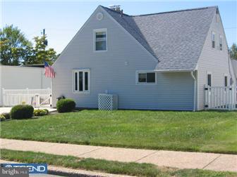9226 Treaty Road Philadelphia, PA 19114 - Photo 1 of 12 Exterior Front