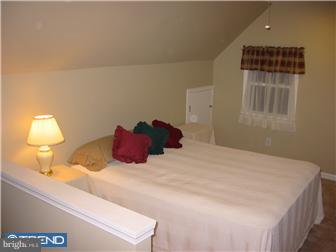9226 Treaty Road Philadelphia, PA 19114 - Photo 9 of 12 Bedroom