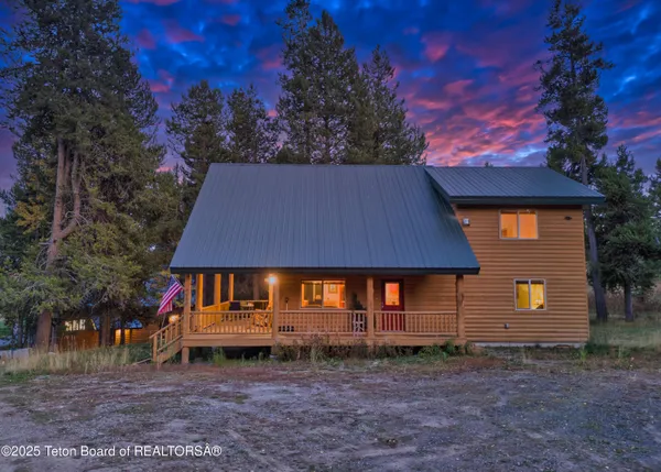 $799,000 | 4008-4010 Weasel Street, Island Park, ID 83429