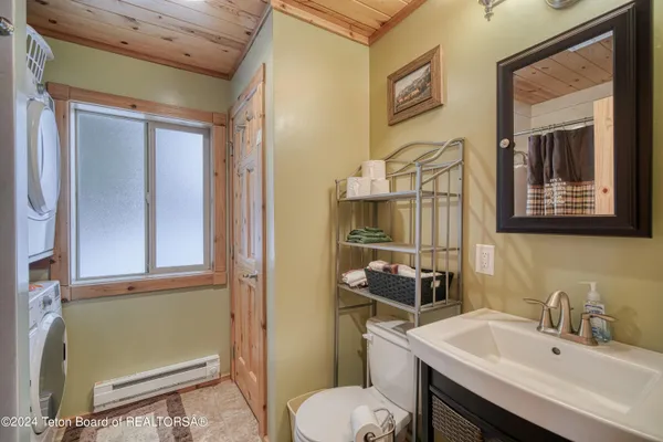 $799,000 | 4008-4010 Weasel Street, Island Park, ID 83429