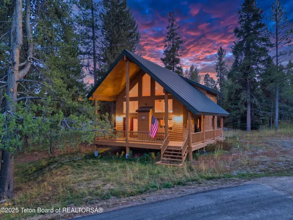 $799,000 | 4008-4010 Weasel Street, Island Park, ID 83429