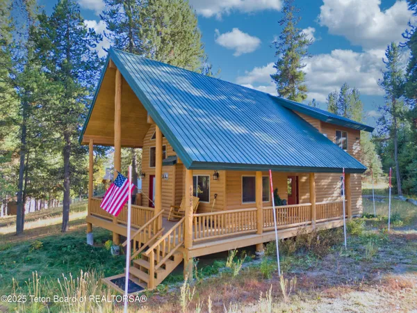 $799,000 | 4008-4010 Weasel Street, Island Park, ID 83429