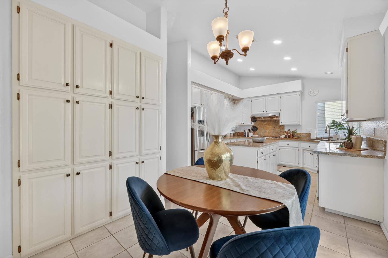 11909 Rising Sun Way Gold River, CA 95670 - Photo 16 of 69