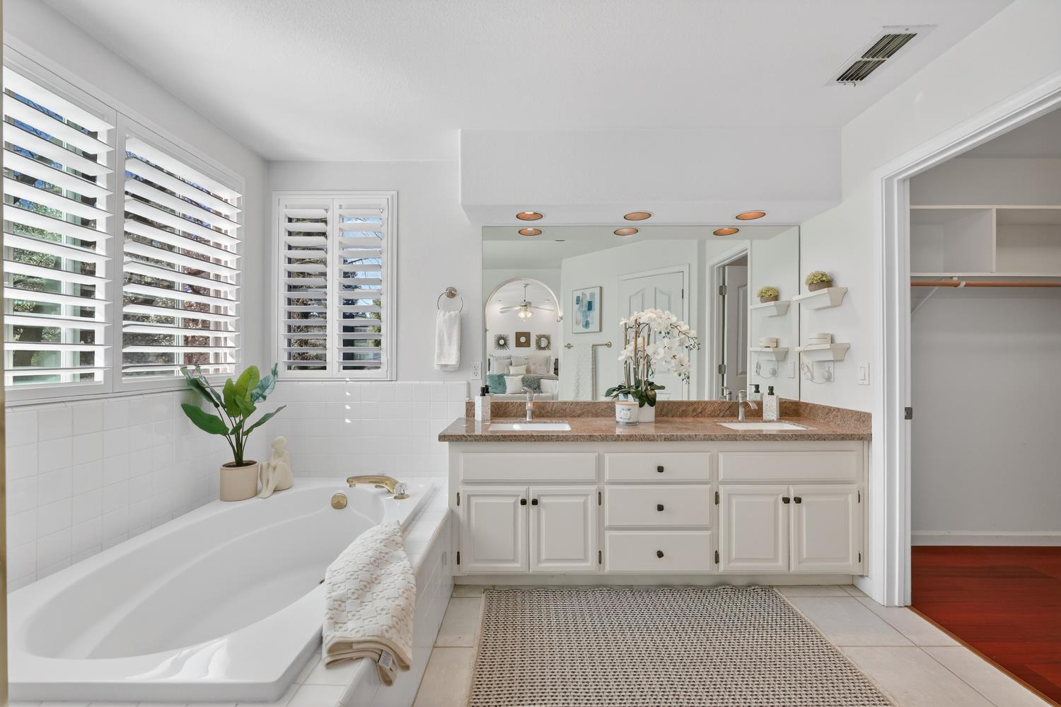 11909 Rising Sun Way Gold River, CA 95670 - Photo 40 of 69