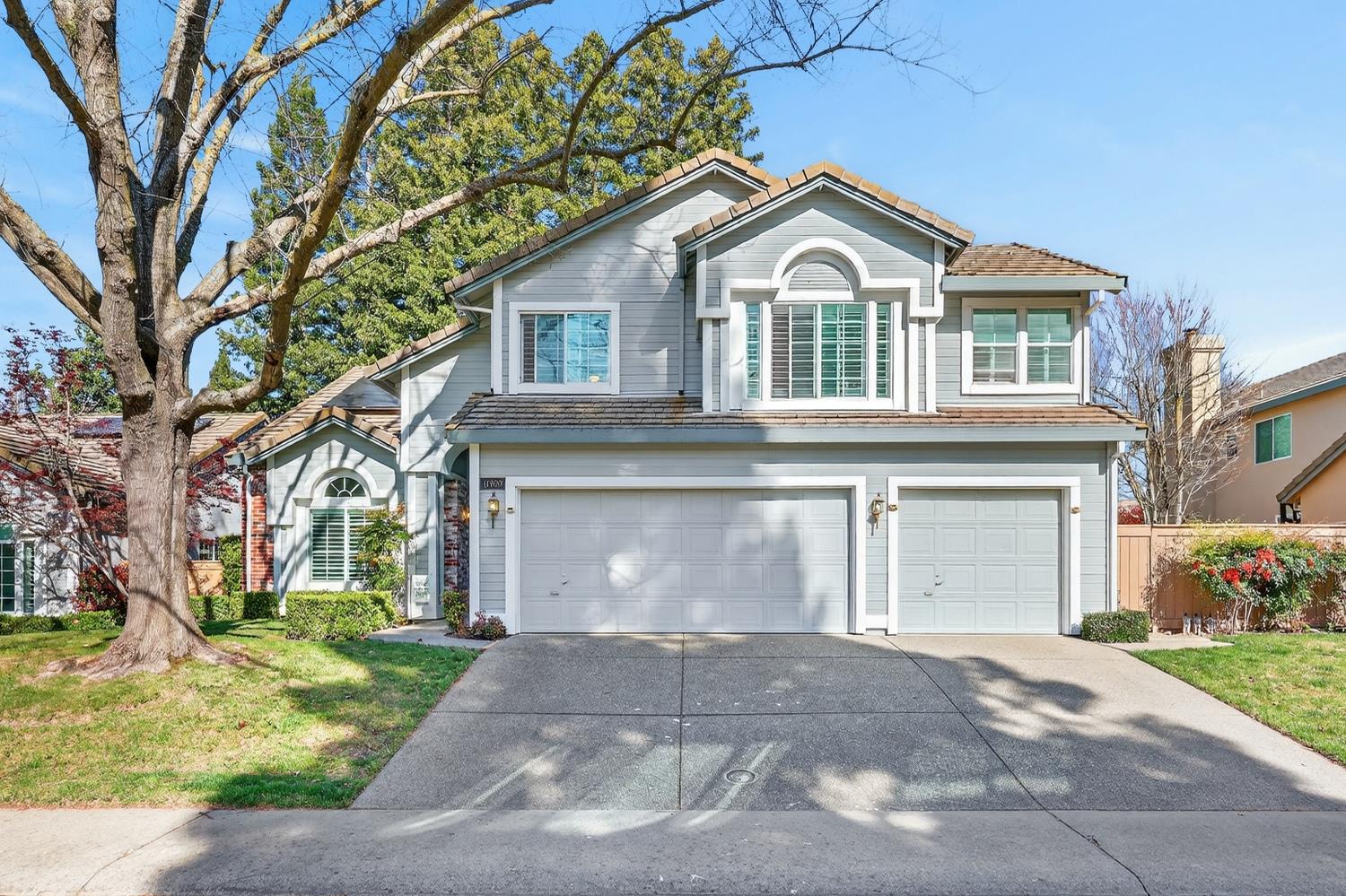 11909 Rising Sun Way Gold River, CA 95670 - Photo 4 of 69