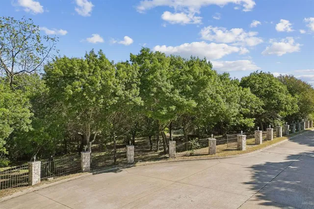 a view of a outdoor space