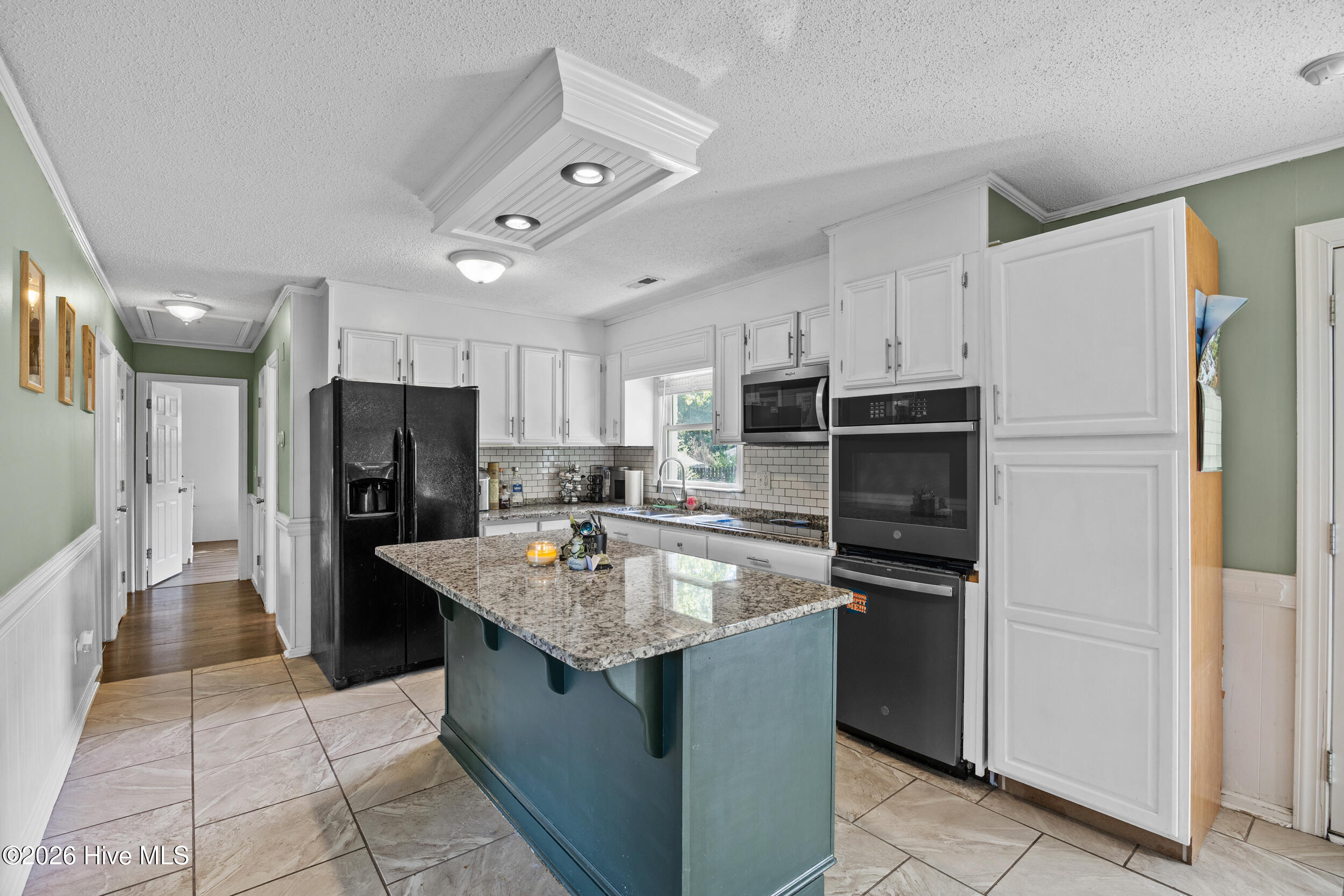 487 Fowler Manning Road Richlands, NC 28574 - Photo 5 of 35 15_kitchen