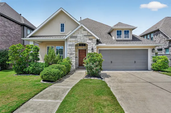 $395,000 | 2523 Deerwood Heights Lane, Manvel, TX 77578