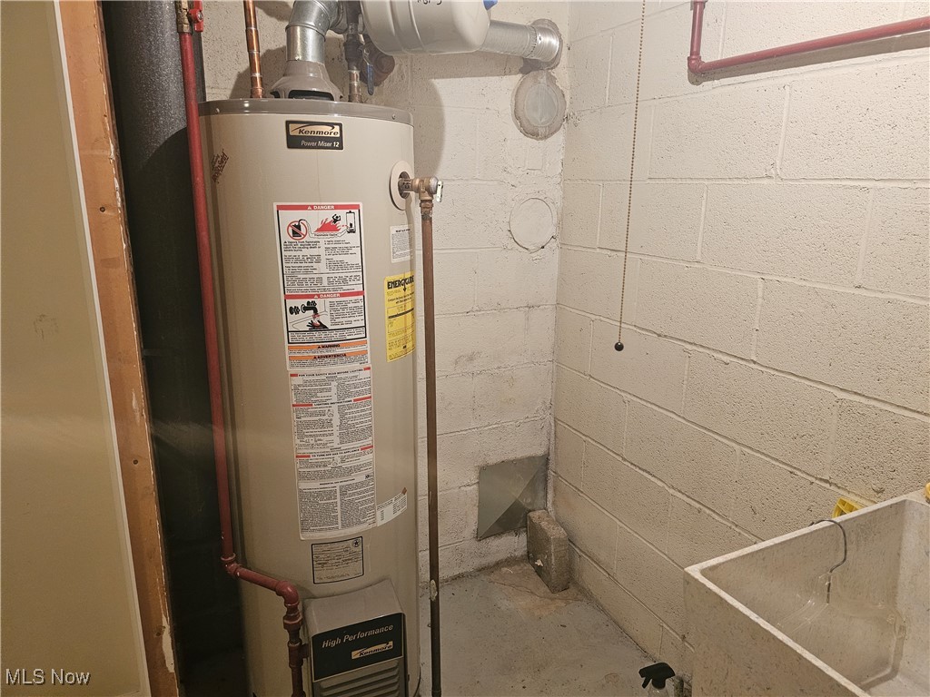 6472 State Road, Unit J8 Cleveland, OH 44134 - Photo 18 of 26 Hot Water Heater