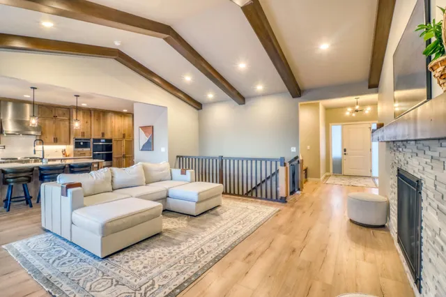 $949,900 | 6969 Golden Vly Parkway South, Fargo, ND 58104