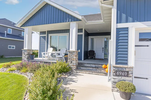 $949,900 | 6969 Golden Vly Parkway South, Fargo, ND 58104