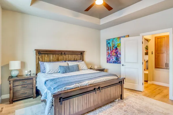 $949,900 | 6969 Golden Vly Parkway South, Fargo, ND 58104