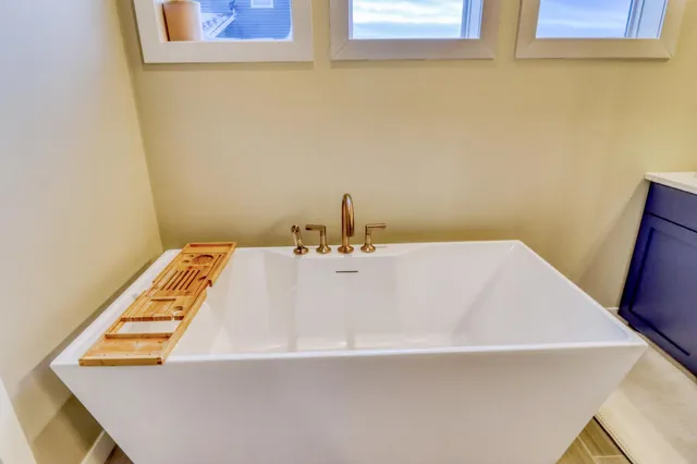 $949,900 | 6969 Golden Vly Parkway South, Fargo, ND 58104