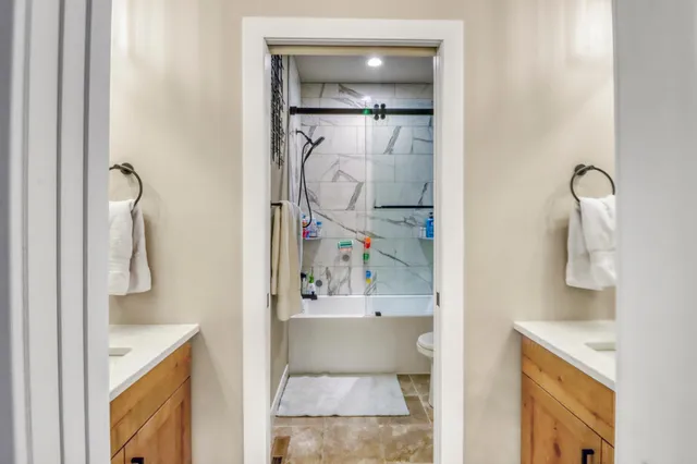 $949,900 | 6969 Golden Vly Parkway South, Fargo, ND 58104