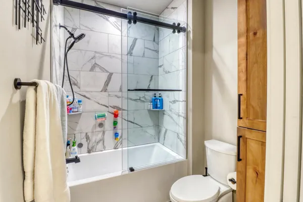 $949,900 | 6969 Golden Vly Parkway South, Fargo, ND 58104