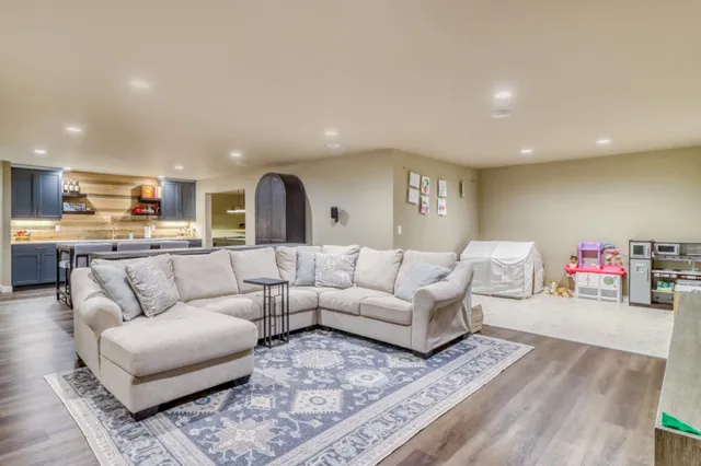 $949,900 | 6969 Golden Vly Parkway South, Fargo, ND 58104