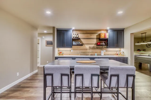 $949,900 | 6969 Golden Vly Parkway South, Fargo, ND 58104