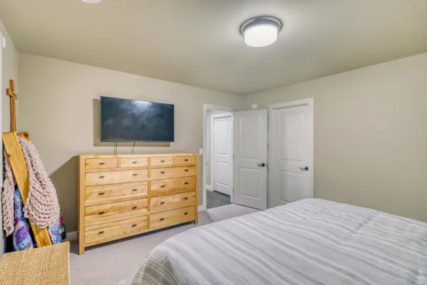 $949,900 | 6969 Golden Vly Parkway South, Fargo, ND 58104