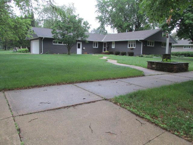 304 19th Street Southwest Austin, MN 55912 - Photo 1 of 1