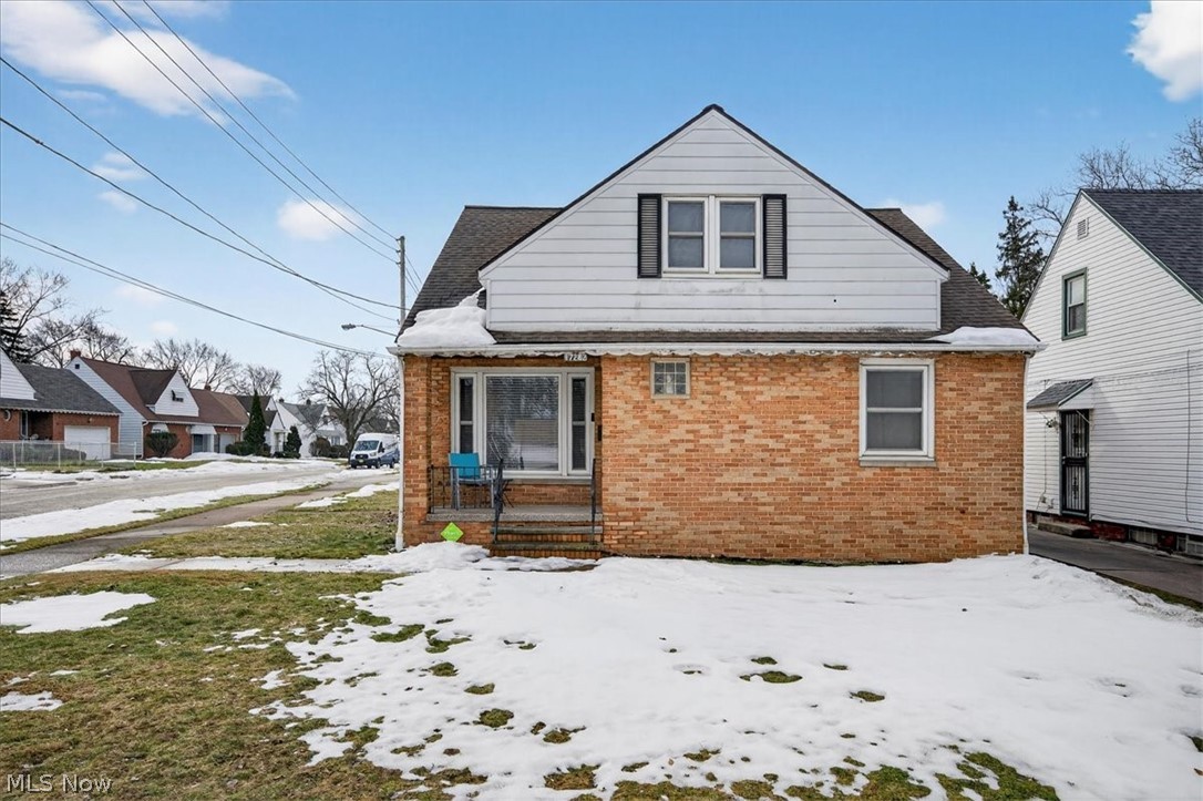 17282 McCracken Road Maple Heights, OH 44137 - Photo 1 of 26 Front of home