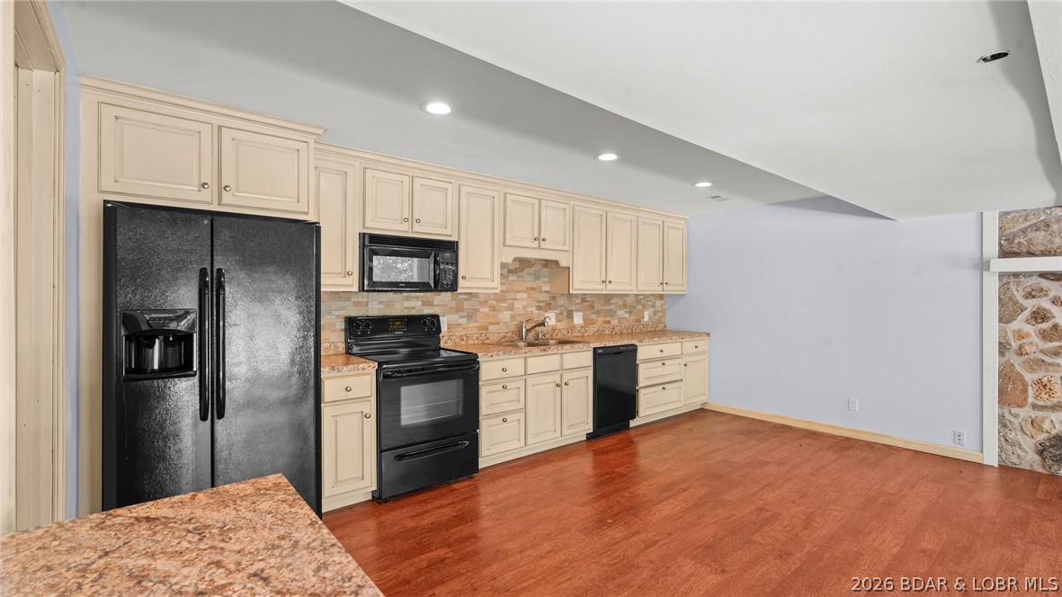458 Petunia Road Camdenton, MO 65020 - Photo 9 of 69