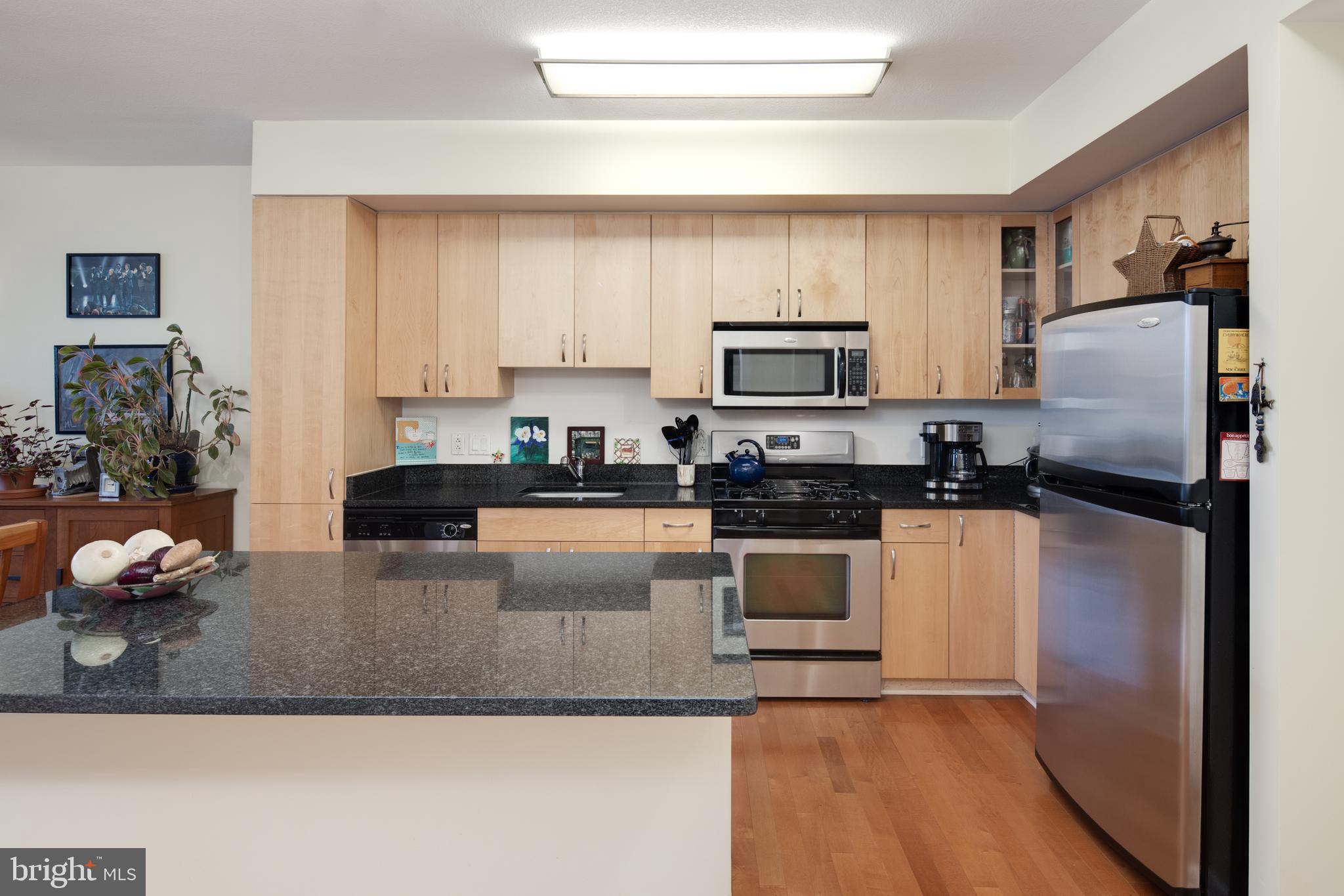 440 L Street Northwest, Unit 512 Washington, DC 20001 - Photo 4 of 30