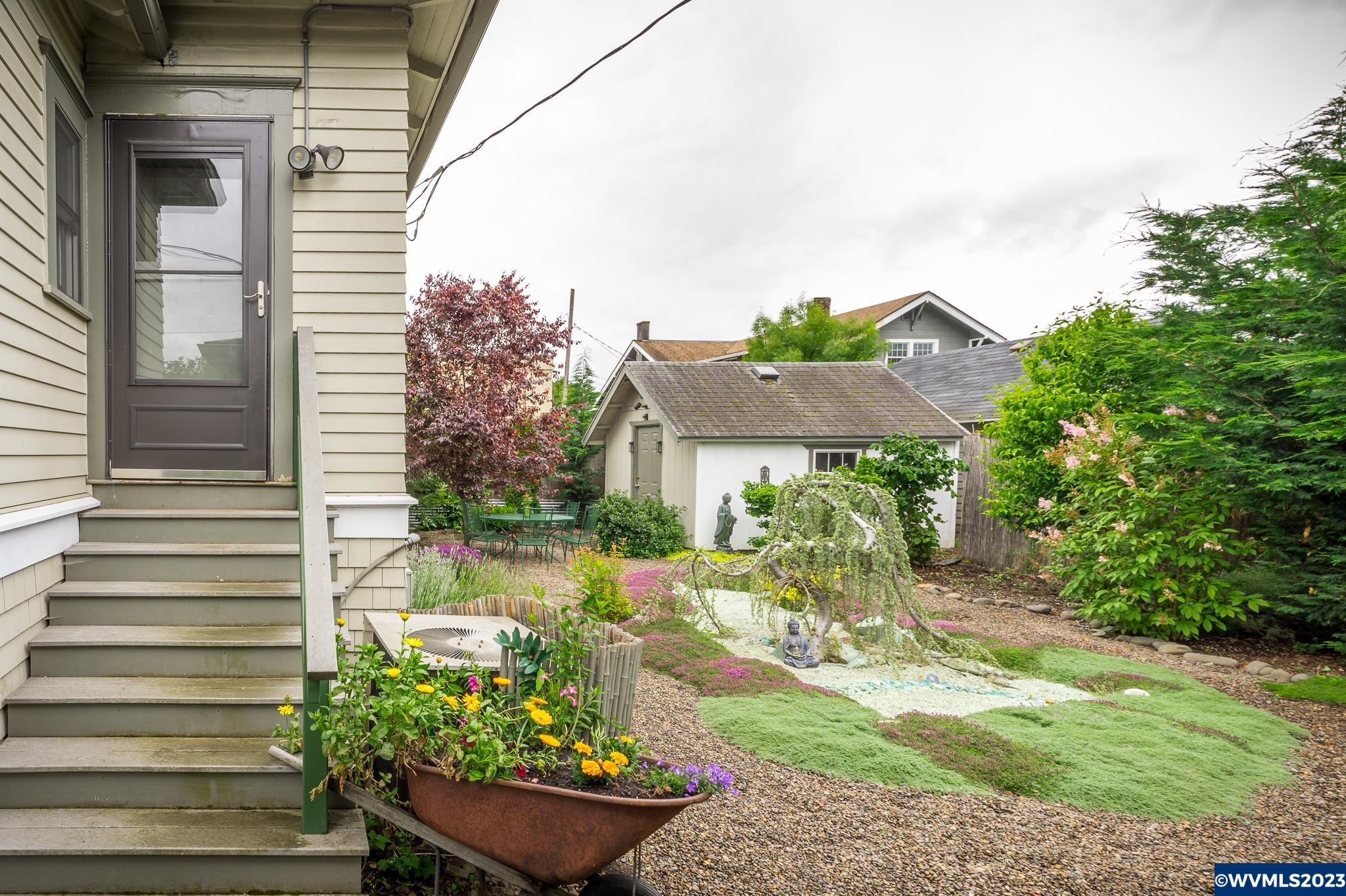 808 Southwest Elm Street Albany, OR 97321 - Photo 27 of 38