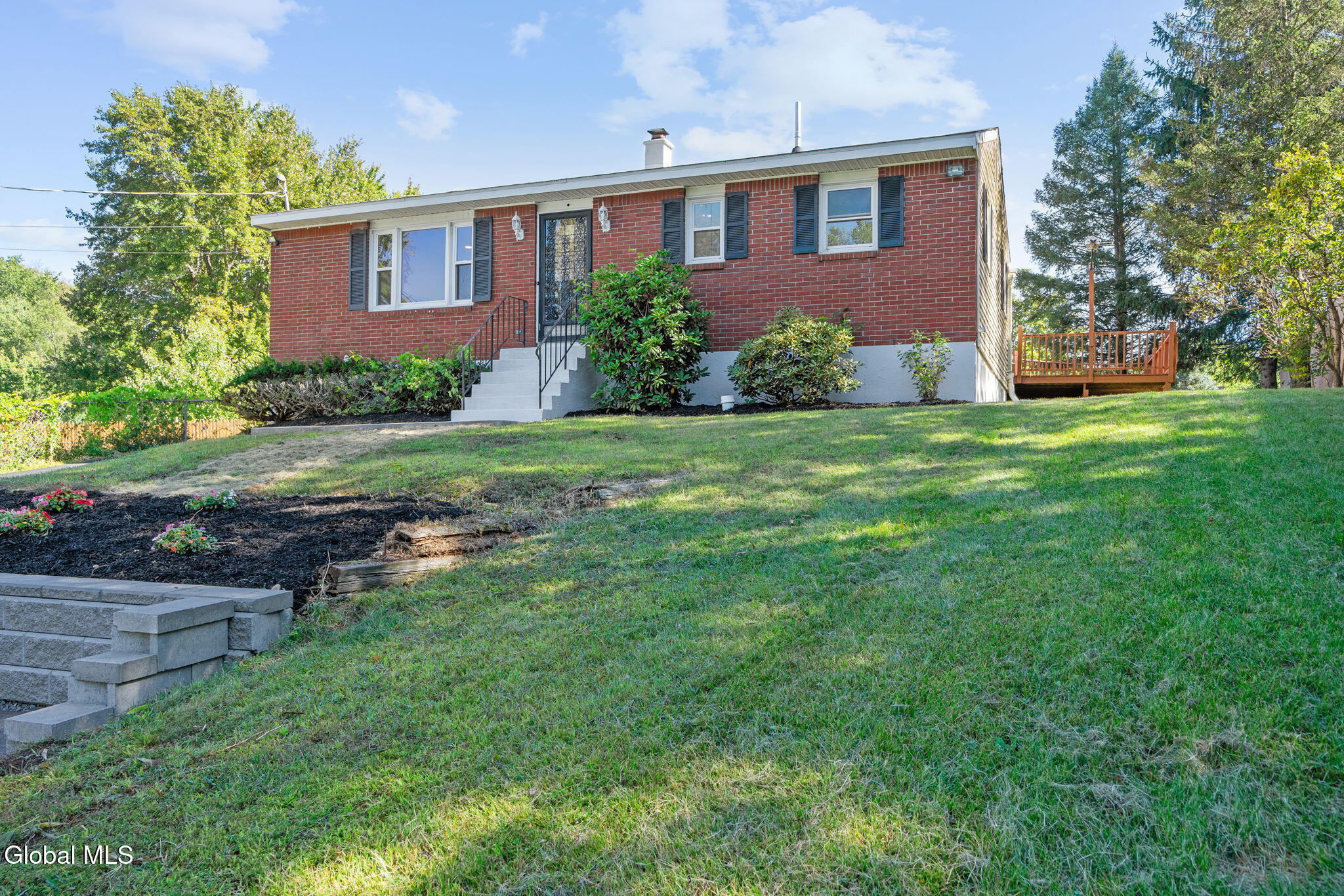 3-web-or-mls-74-tollgate-rd