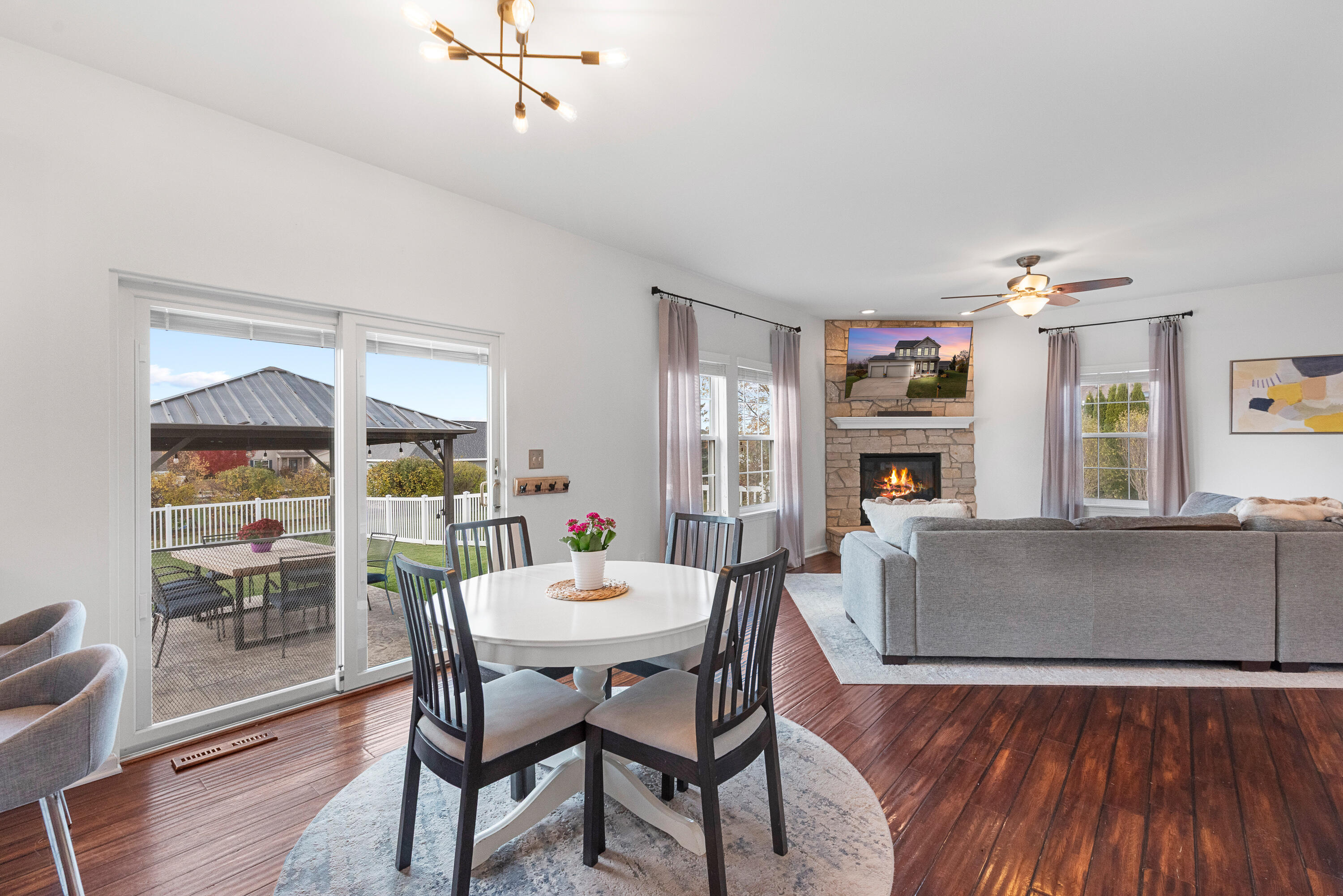 445 Michael Street Belgium, WI 53004 - Photo 11 of 55 Dining Area