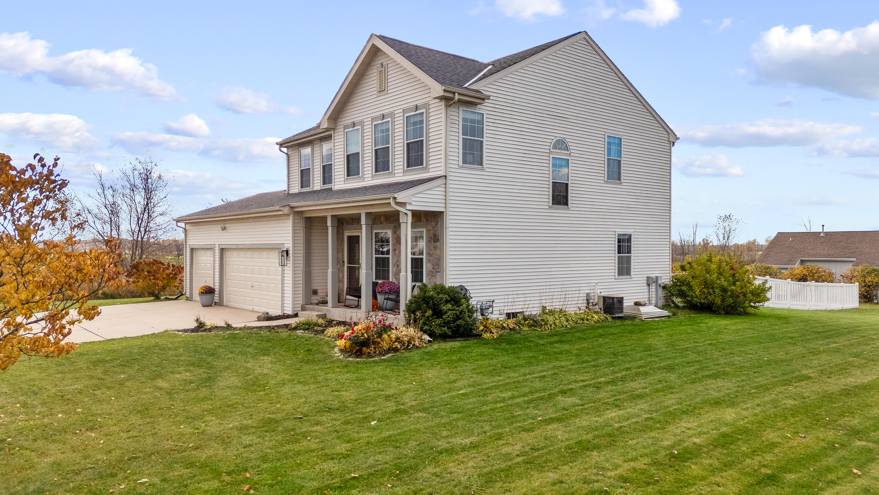 445 Michael Street Belgium, WI 53004 - Photo 38 of 55 Exterior