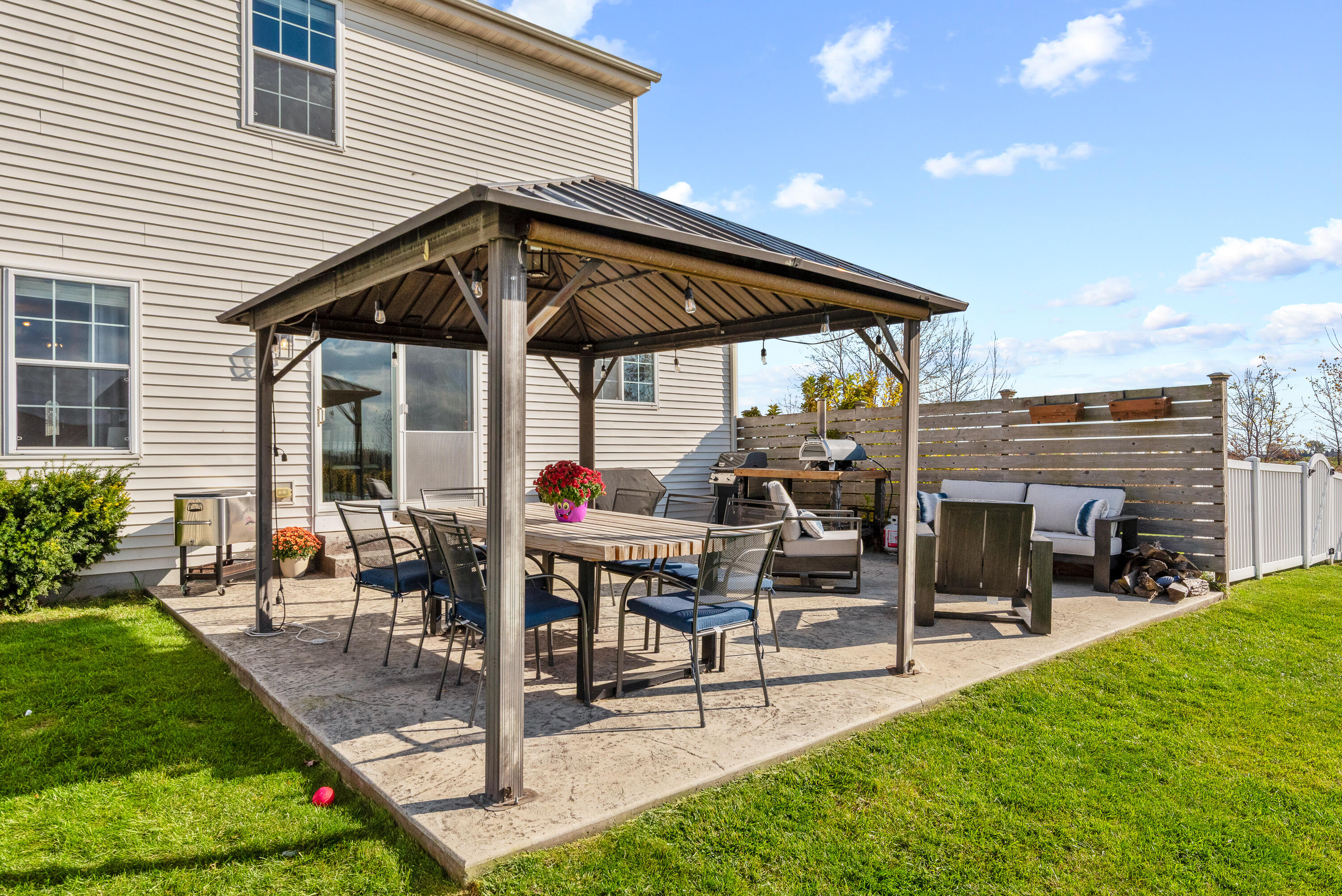 445 Michael Street Belgium, WI 53004 - Photo 40 of 55 Backyard