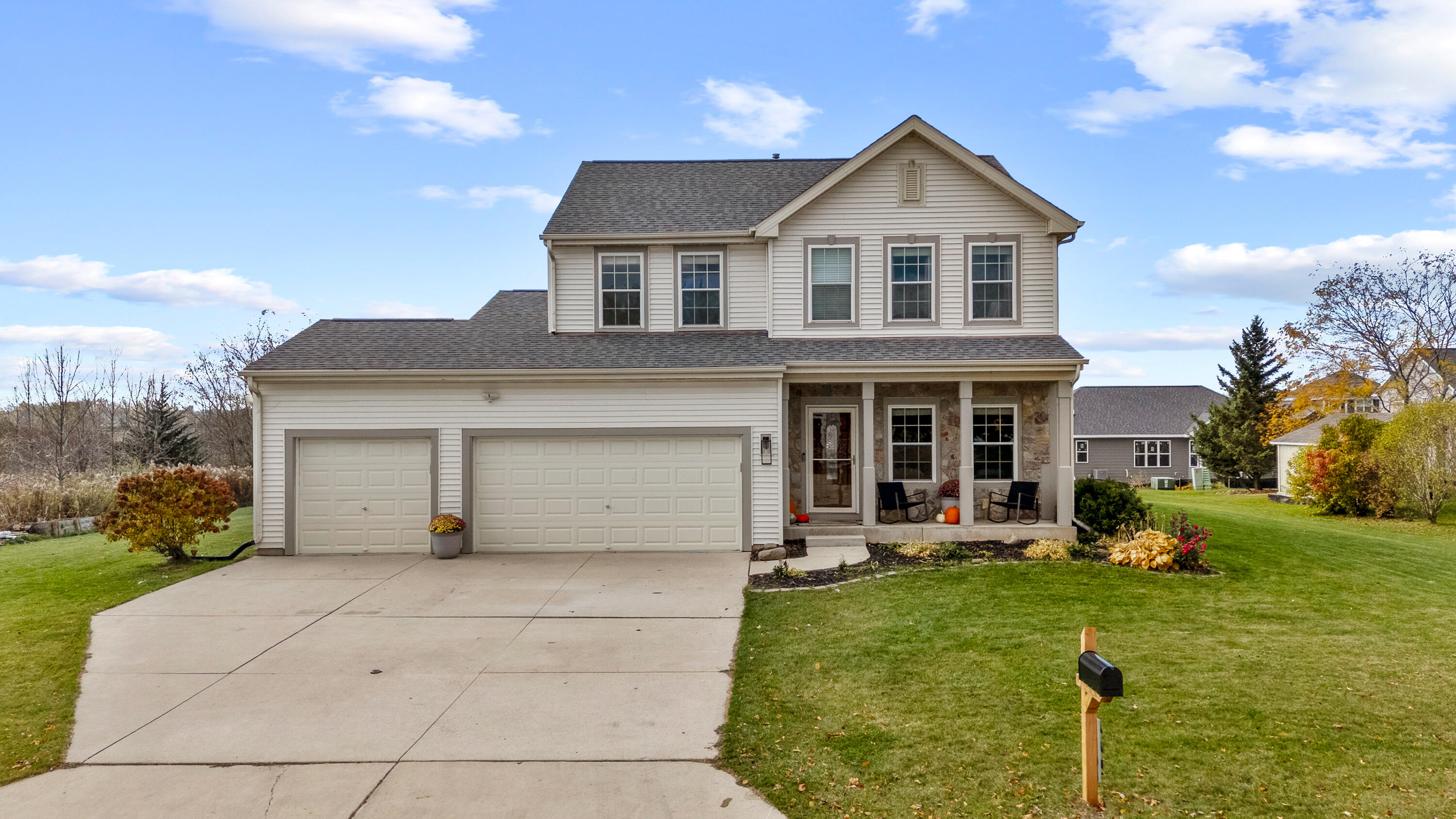 445 Michael Street Belgium, WI 53004 - Photo 51 of 55 Front of Home