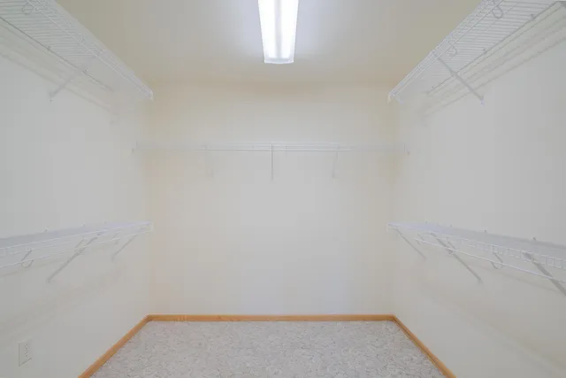 $289,900 | 245 Oconomowoc Parkway, Oconomowoc, WI 53066