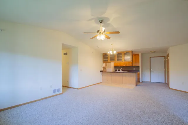 $289,900 | 245 Oconomowoc Parkway, Oconomowoc, WI 53066