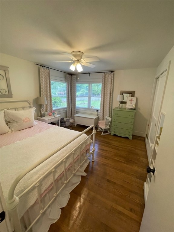 274 Riggs Drive Clemson, SC 29631 - Photo 8 of 19 Second bedroom