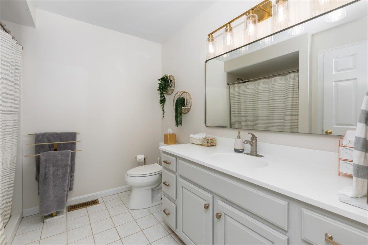 64 Brookview Road Windham, NH 03087 - Photo 20 of 35