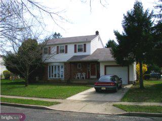 202 Cardinal Road Edgewater Park, NJ 08010 - Photo 1 of 3