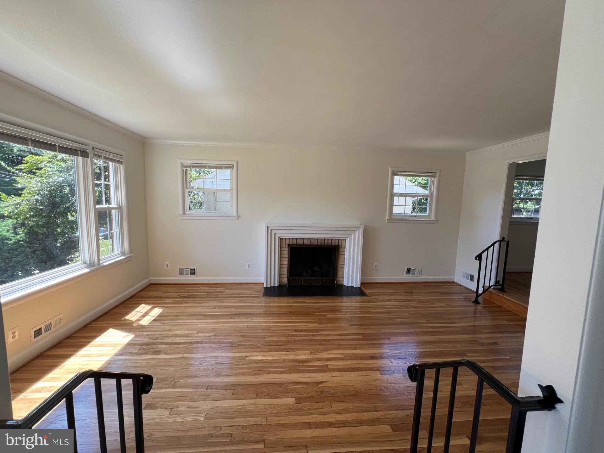 9710 Dameron Drive Silver Spring, MD 20910 - Photo 3 of 20