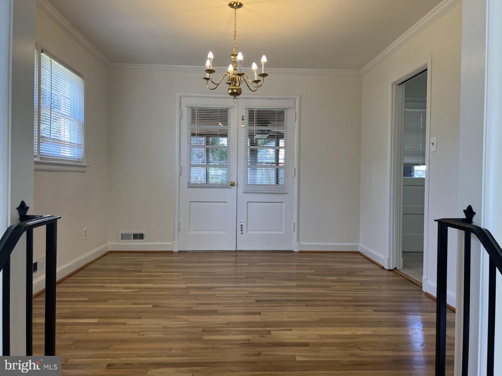 9710 Dameron Drive Silver Spring, MD 20910 - Photo 6 of 20