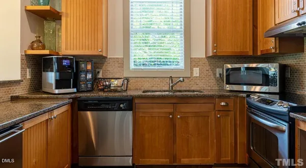 $3,536 | 300 Cosgrove Avenue, Unit C4, Chapel Hill, NC 27514