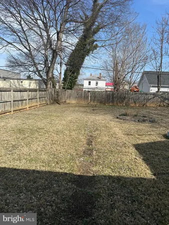 $1,350 | 1605 Charles Street, Fredericksburg, VA 22401