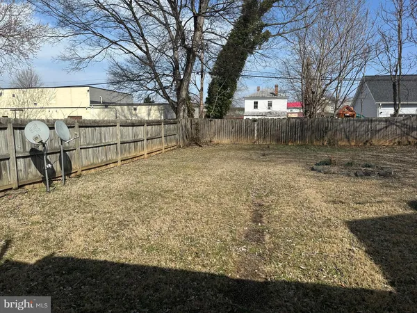 $1,350 | 1605 Charles Street, Fredericksburg, VA 22401
