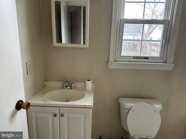 $1,350 | 1605 Charles Street, Fredericksburg, VA 22401