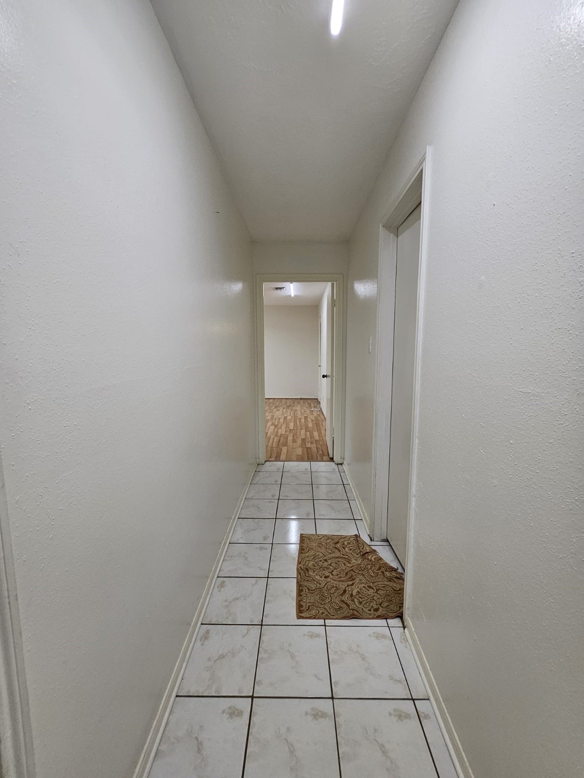 9415 Spellman Road Houston, TX 77031 - Photo 12 of 26 a view of a hallway