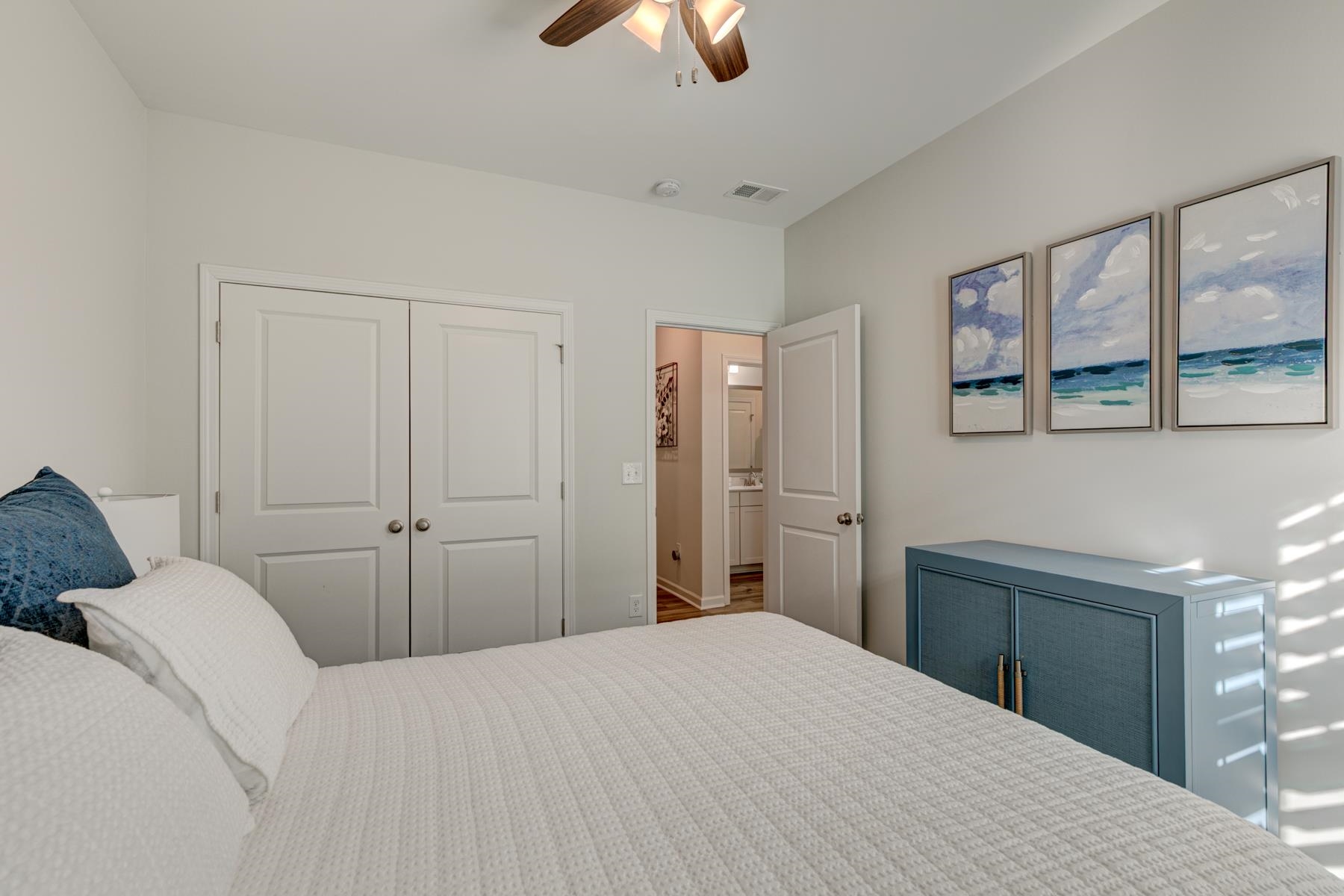417 Heathside Street Murrells Inlet, SC 29576 - Photo 28 of 40 Bedroom with a closet and a ceiling fan