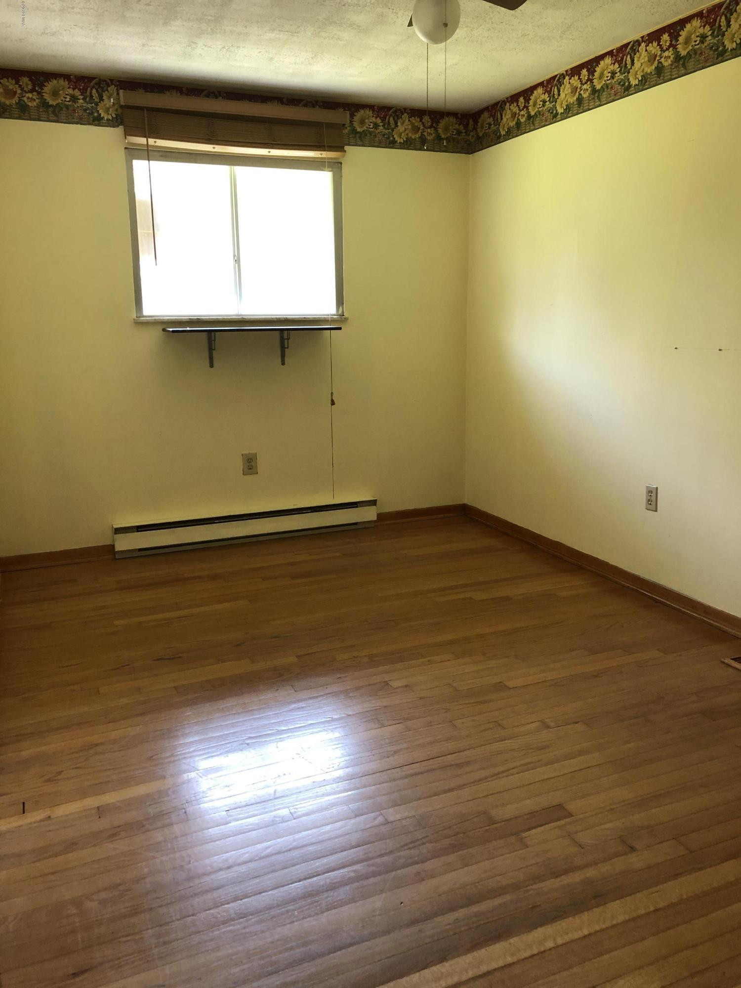 191 Rt 590 Greeley, PA 18425 - Photo 20 of 32