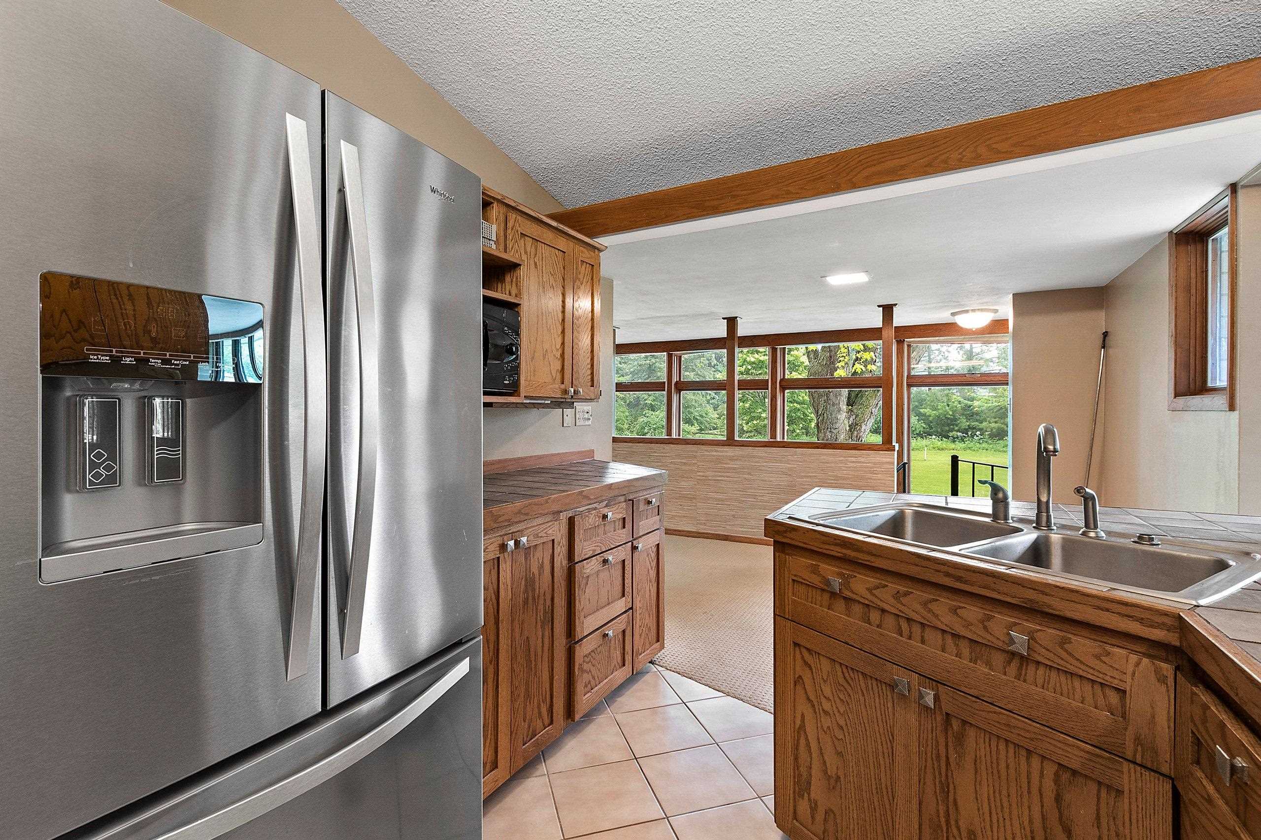 5531 Long Court Appleton, WI 54914 - Photo 19 of 60