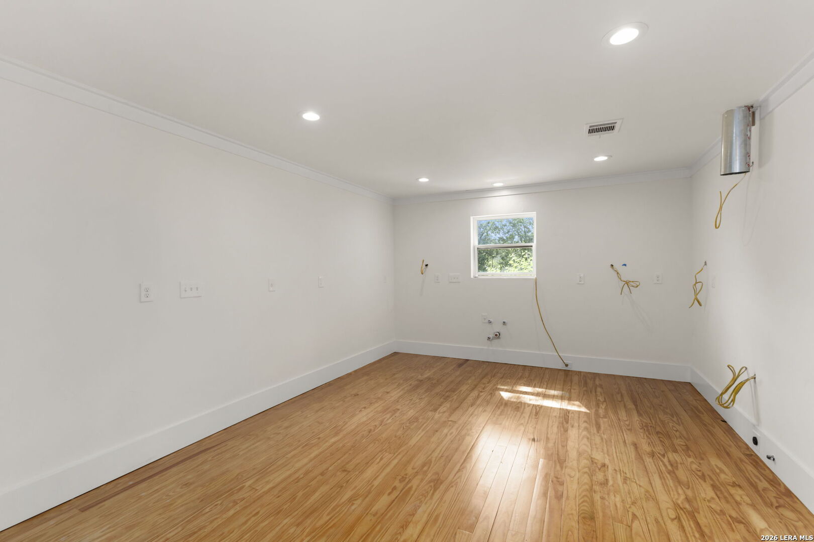 824 High Street Comfort, TX 78013 - Photo 10 of 47