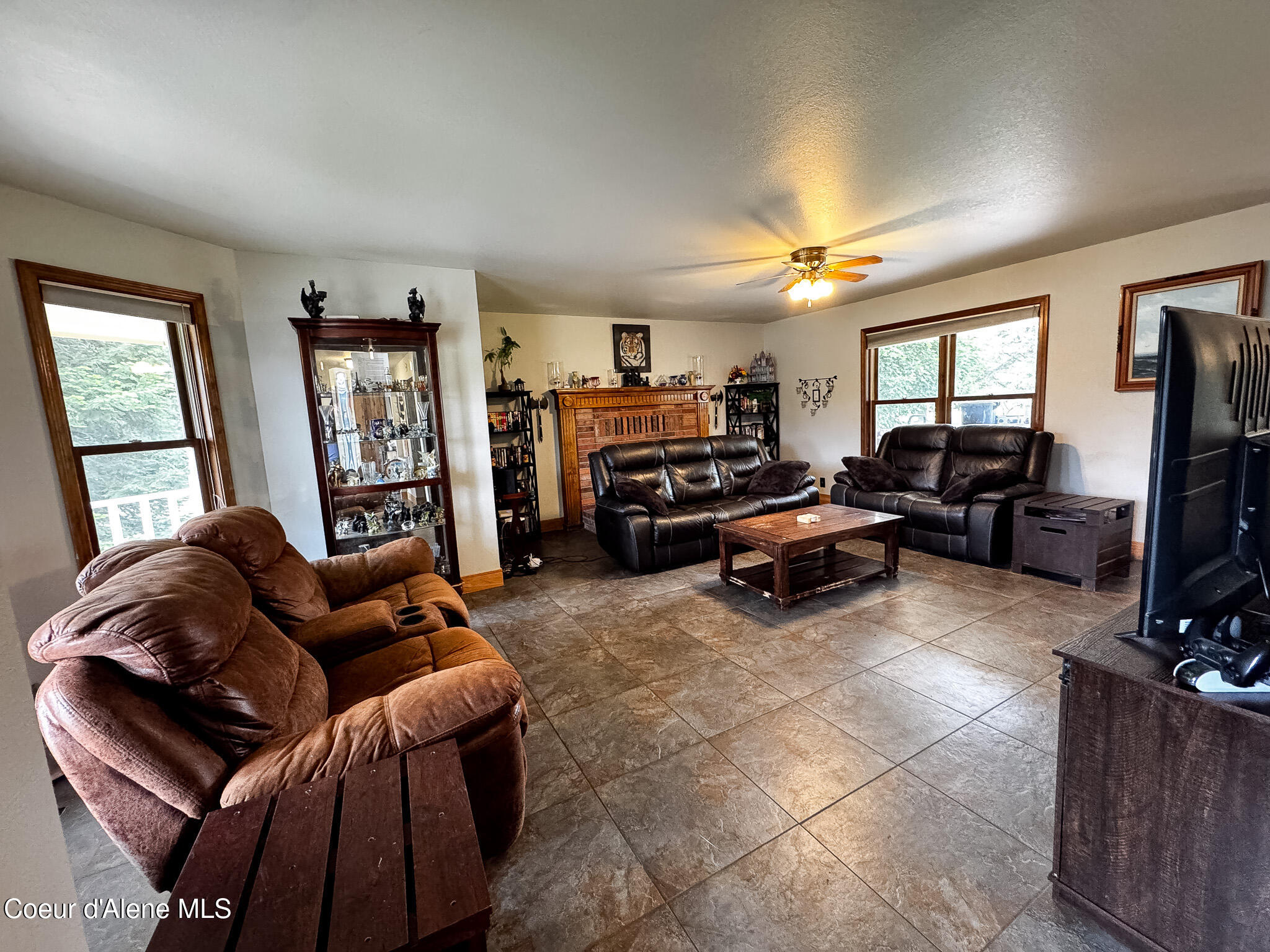 1264 West Garwood Road Rathdrum, ID 83858 - Photo 24 of 69 living room